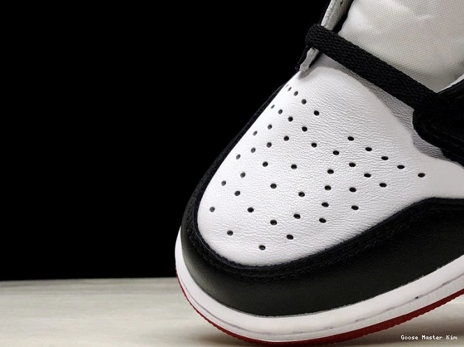 Air Black Jordan Retro 1 Toe 555088-125 0619